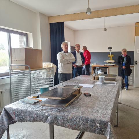 Blick hinter die Kulissen in einer Werkstatt