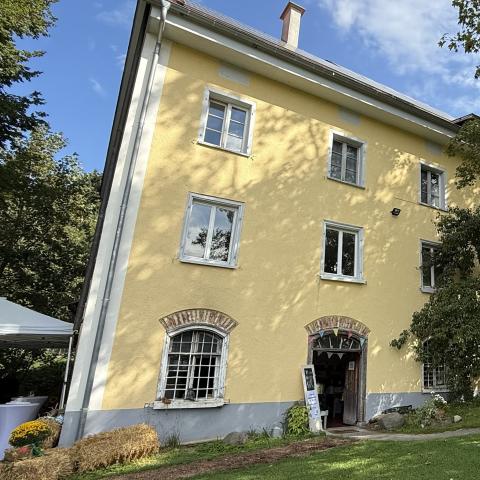 gelbes Haus