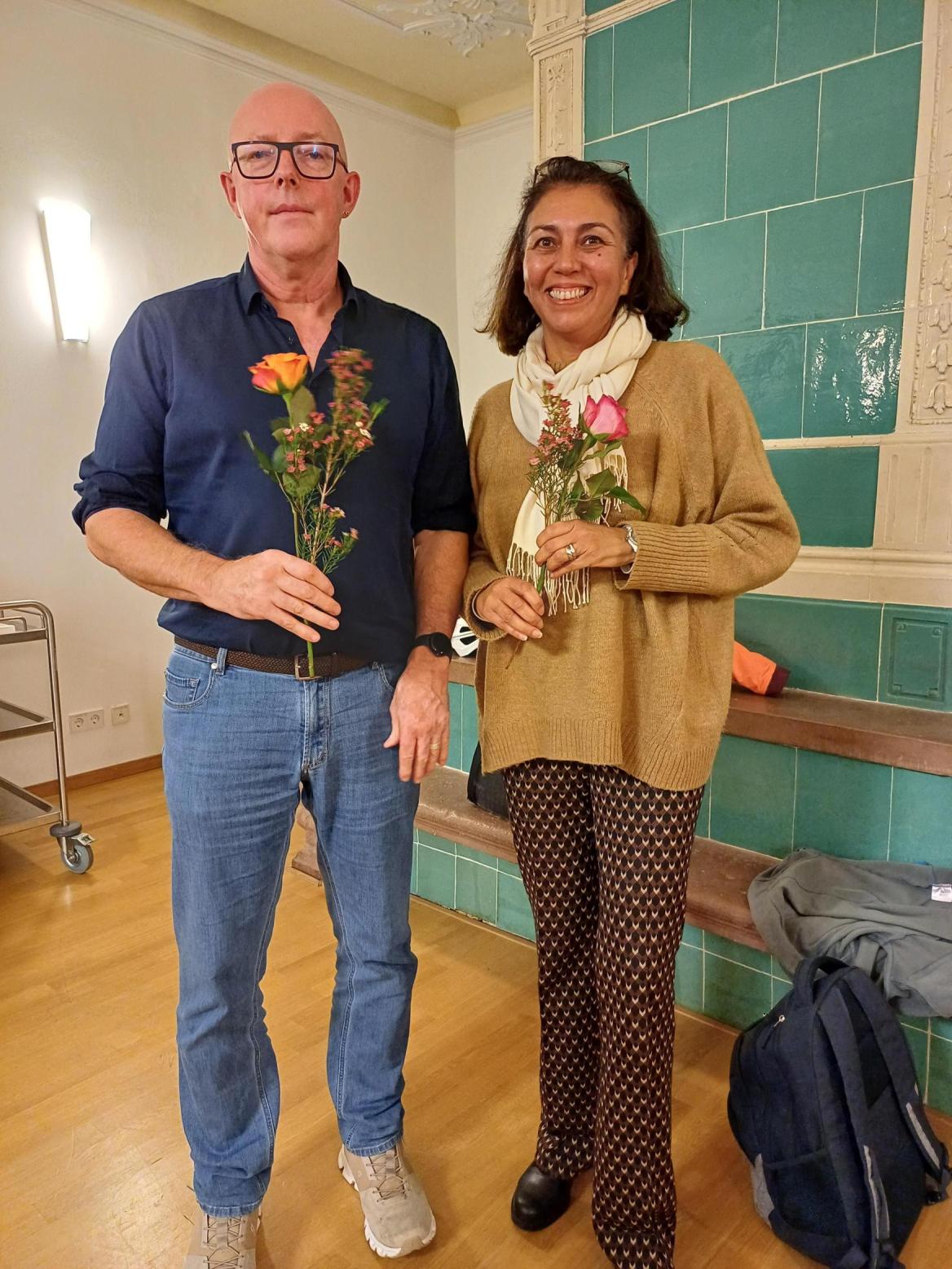Herr Roemer und Meral Gründer sind zu sehen