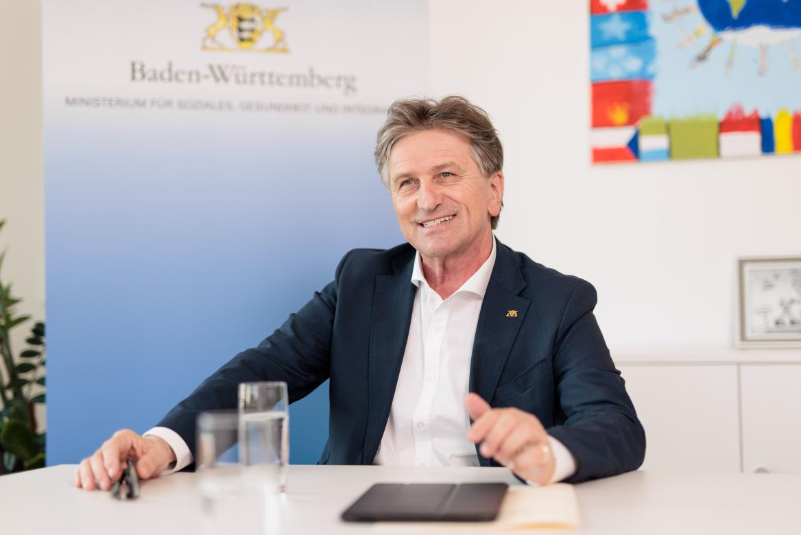 Manne Lucha, Minister für Soziales, Gesundheit und Integration in Baden-Württemberg